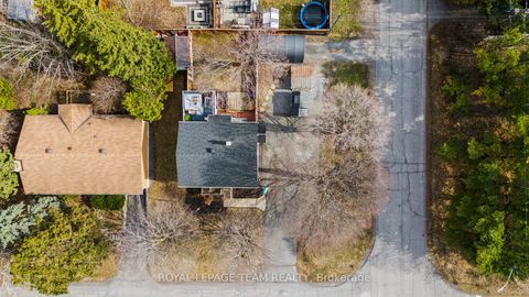Photo 20 at 26 Starwood Road, Nepean (Meadowlands/St. Claire Gardens), Ottawa