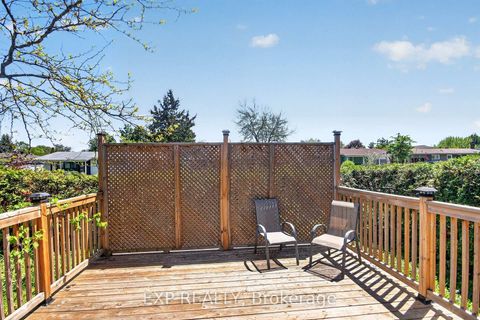 Photo 14 at 31 Barlyn Avenue, Nepean (City View/Skyline/Fisher Heights/Parkwood Hills), Ottawa