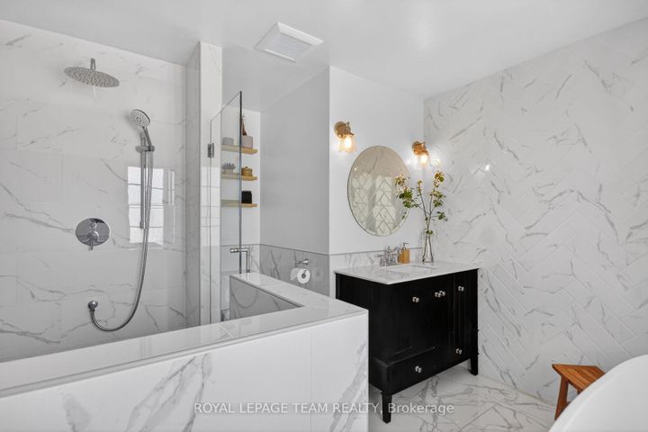 Photo 26 at 15 Markham Avenue, Nepean (Craig Henry/Woodvale), Ottawa