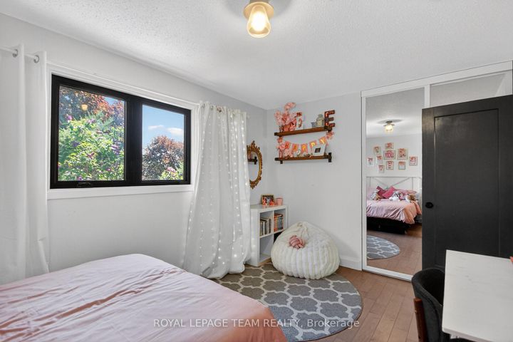 Photo 32 at 15 Markham Avenue, Nepean (Craig Henry/Woodvale), Ottawa