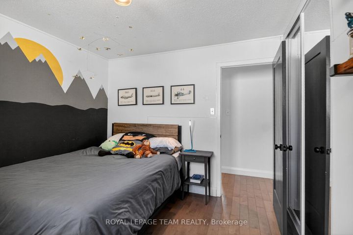 Photo 34 at 15 Markham Avenue, Nepean (Craig Henry/Woodvale), Ottawa