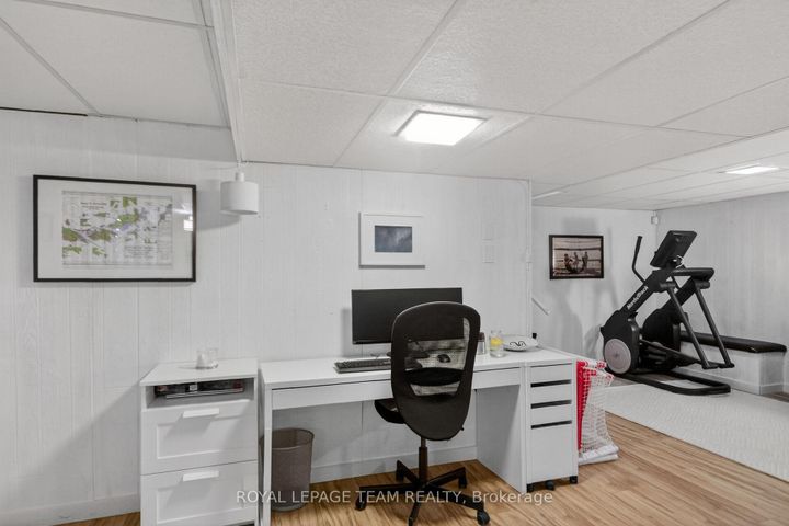 Photo 39 at 15 Markham Avenue, Nepean (Craig Henry/Woodvale), Ottawa