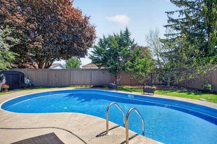 Photo 47 at 15 Markham Avenue, Nepean (Craig Henry/Woodvale), Ottawa
