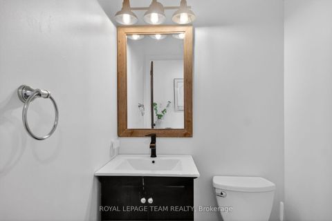 Photo 21 at 15 Markham Avenue, Nepean (Craig Henry/Woodvale), Ottawa