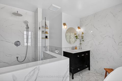 Photo 26 at 15 Markham Avenue, Nepean (Craig Henry/Woodvale), Ottawa