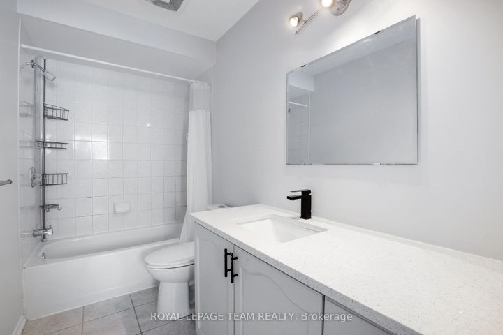Photo 22 at 4 Windhurst Drive, Nepean (Barrhaven East), Ottawa
