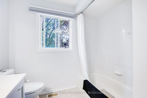 Photo 18 at 4 Windhurst Drive, Nepean (Barrhaven East), Ottawa