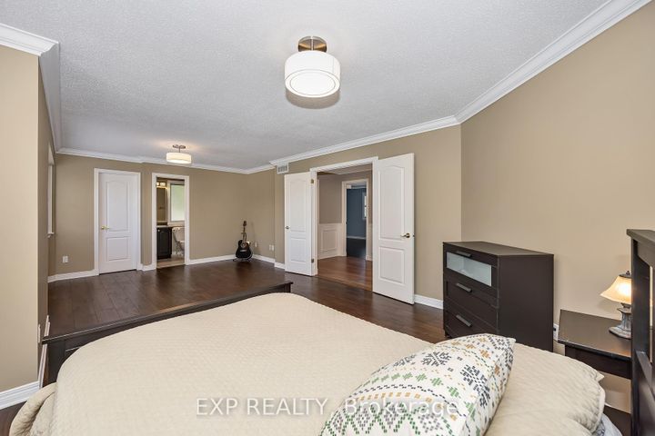 Photo 13 at 28 Sachs Forest Place, Nepean (Barrhaven East), Ottawa