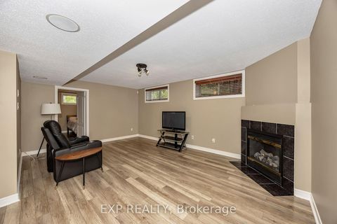 Photo 21 at 28 Sachs Forest Place, Nepean (Barrhaven East), Ottawa