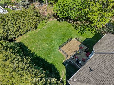 Photo 36 at 28 Sachs Forest Place, Nepean (Barrhaven East), Ottawa