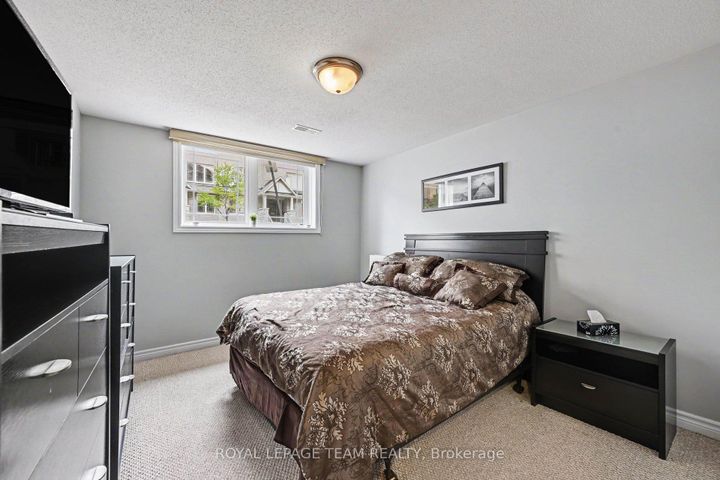 Photo 12 at 1 - 304 Paseo Private, Nepean (Centrepointe), Ottawa