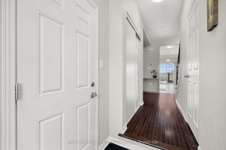 Photo 1 at 132 LARAMIE Crescent, Nepean (Stonebridge), Ottawa