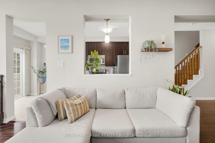 Photo 9 at 132 LARAMIE Crescent, Nepean (Stonebridge), Ottawa