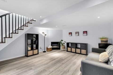 Photo 31 at 132 LARAMIE Crescent, Nepean (Stonebridge), Ottawa