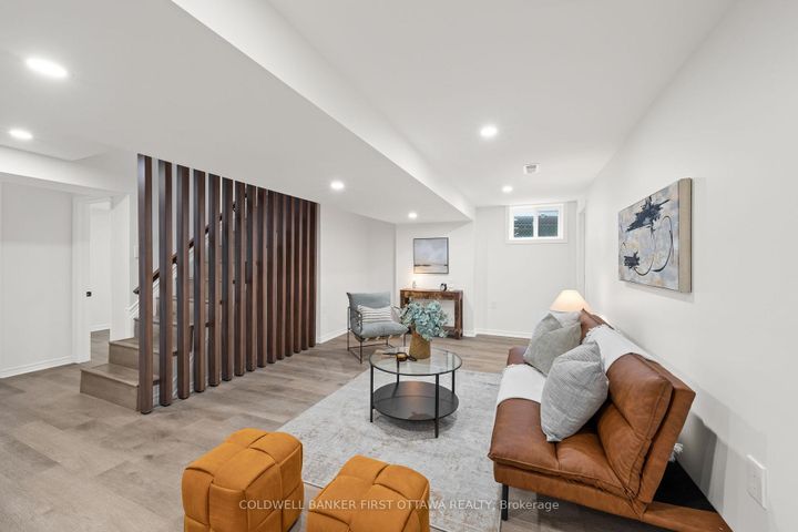 Photo 21 at 26 Spring Garden Avenue, Nepean (Meadowlands/Crestview), Ottawa