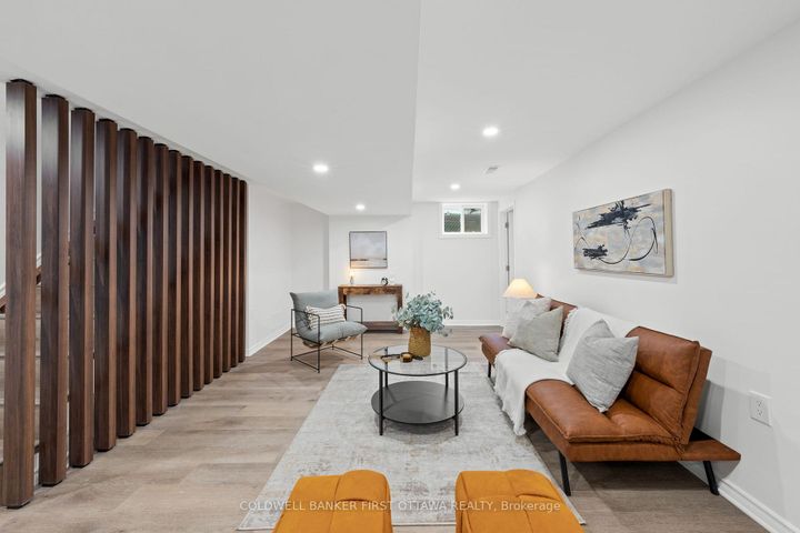 Photo 22 at 26 Spring Garden Avenue, Nepean (Meadowlands/Crestview), Ottawa