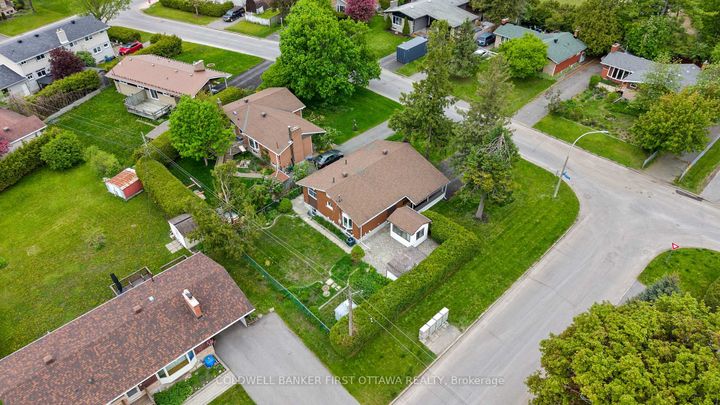 Photo 35 at 26 Spring Garden Avenue, Nepean (Meadowlands/Crestview), Ottawa
