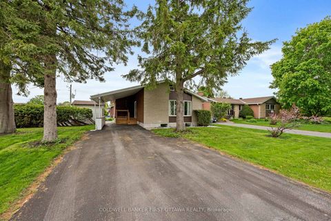 Photo 1 at 26 Spring Garden Avenue, Nepean (Meadowlands/Crestview), Ottawa
