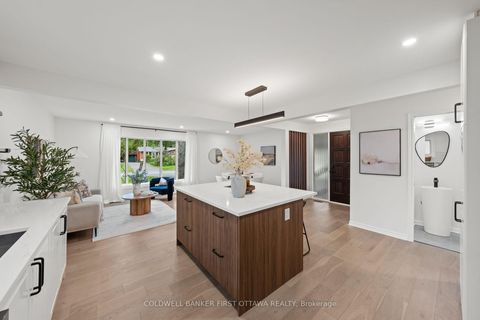 Photo 7 at 26 Spring Garden Avenue, Nepean (Meadowlands/Crestview), Ottawa