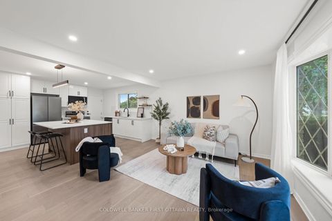 Photo 10 at 26 Spring Garden Avenue, Nepean (Meadowlands/Crestview), Ottawa