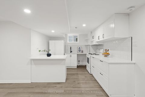 Photo 24 at 26 Spring Garden Avenue, Nepean (Meadowlands/Crestview), Ottawa