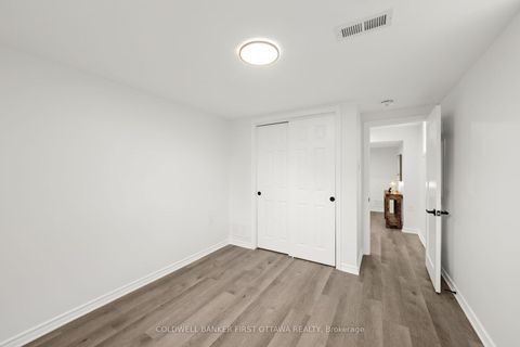 Photo 28 at 26 Spring Garden Avenue, Nepean (Meadowlands/Crestview), Ottawa
