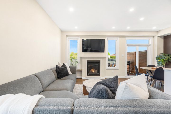 Photo 8 at 579 VIA MATTINO Way, Nepean (Longfields), Ottawa