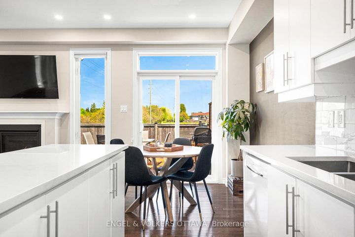 Photo 15 at 579 VIA MATTINO Way, Nepean (Longfields), Ottawa