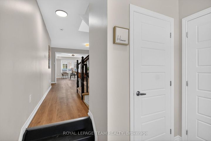 Photo 4 at 314 Song Sparrow Street, Nepean (Half Moon Bay), Ottawa