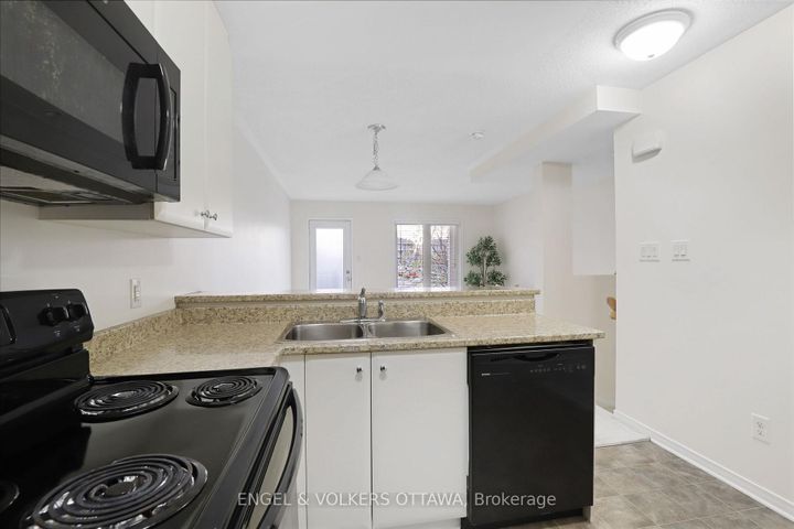 Photo 8 at 270 Espin Heights, Nepean (Stonebridge), Ottawa