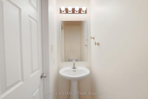 Photo 5 at 270 Espin Heights, Nepean (Stonebridge), Ottawa