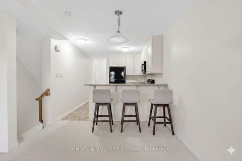 Photo 10 at 270 Espin Heights, Nepean (Stonebridge), Ottawa