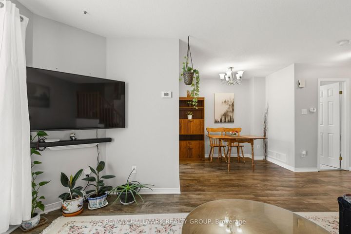 Photo 6 at 290 Stoneway Drive, Nepean (Barrhaven East), Ottawa