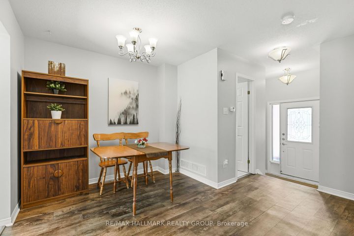 Photo 7 at 290 Stoneway Drive, Nepean (Barrhaven East), Ottawa