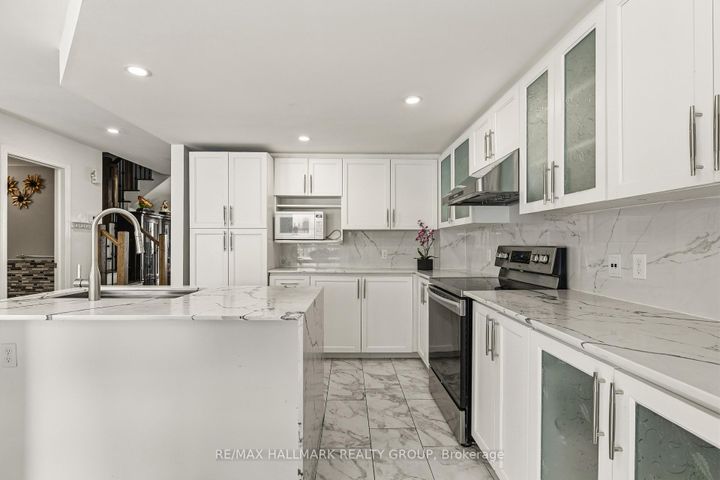 Photo 9 at 340 Stoneway Drive, Nepean (Barrhaven East), Ottawa