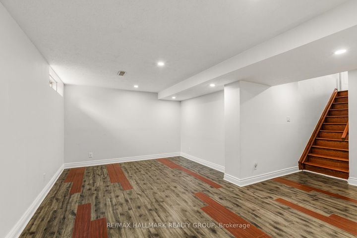 Photo 31 at 340 Stoneway Drive, Nepean (Barrhaven East), Ottawa