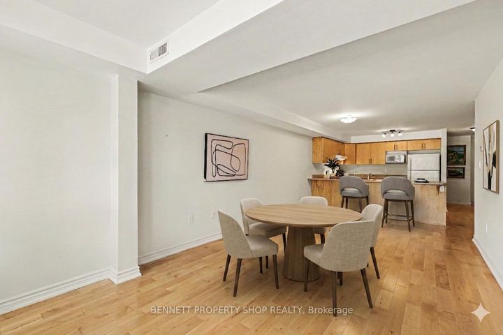 Photo 2 at 106 - 14 Norice Street, Nepean (Meadowlands/Crestview), Ottawa