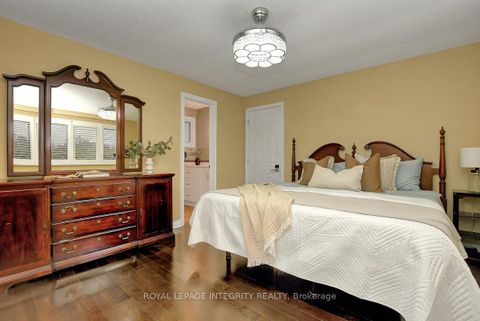 Photo 19 at 27 Birchview Road, Nepean (Meadowlands/St. Claire Gardens), Ottawa
