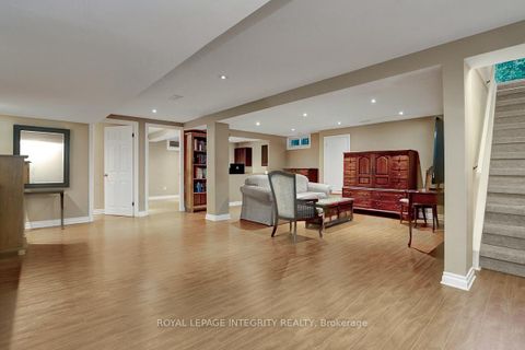 Photo 30 at 27 Birchview Road, Nepean (Meadowlands/St. Claire Gardens), Ottawa