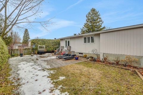 Photo 45 at 27 Birchview Road, Nepean (Meadowlands/St. Claire Gardens), Ottawa