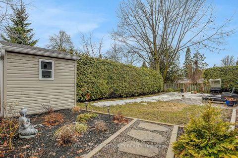 Photo 46 at 27 Birchview Road, Nepean (Meadowlands/St. Claire Gardens), Ottawa