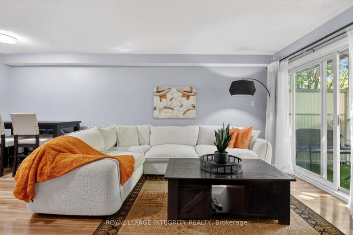 Photo 3 at 2 - 267 Keltie Private W, Nepean (Longfields), Ottawa