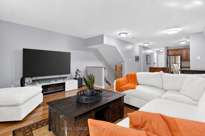 Photo 8 at 2 - 267 Keltie Private W, Nepean (Longfields), Ottawa