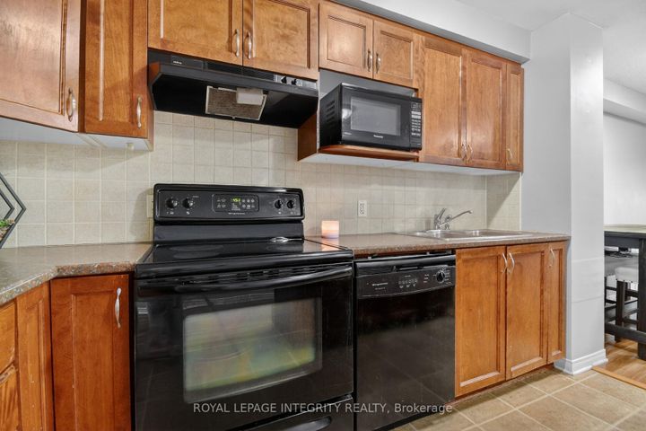 Photo 15 at 2 - 267 Keltie Private W, Nepean (Longfields), Ottawa