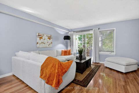 Photo 7 at 2 - 267 Keltie Private W, Nepean (Longfields), Ottawa