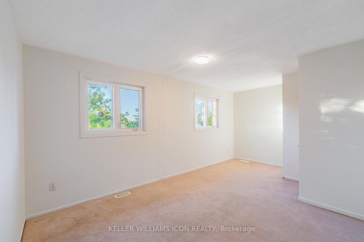 Photo 17 at 968 Meadowlands Drive, Nepean (Carleton Heights), Ottawa