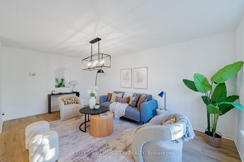 Photo 2 at 968 Meadowlands Drive, Nepean (Carleton Heights), Ottawa