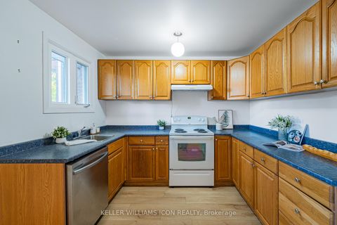 Photo 8 at 968 Meadowlands Drive, Nepean (Carleton Heights), Ottawa