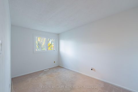 Photo 14 at 968 Meadowlands Drive, Nepean (Carleton Heights), Ottawa
