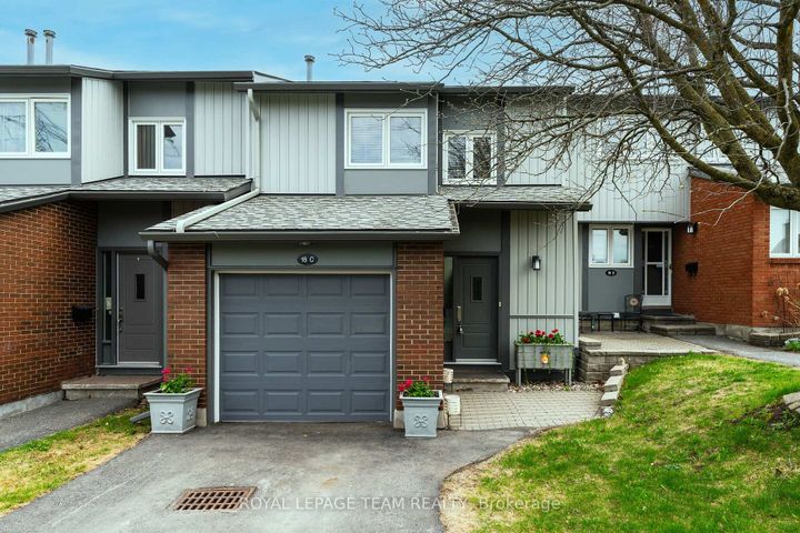 Photo 0 at C - 18 Benlea Drive, Nepean (Tanglewood), Ottawa